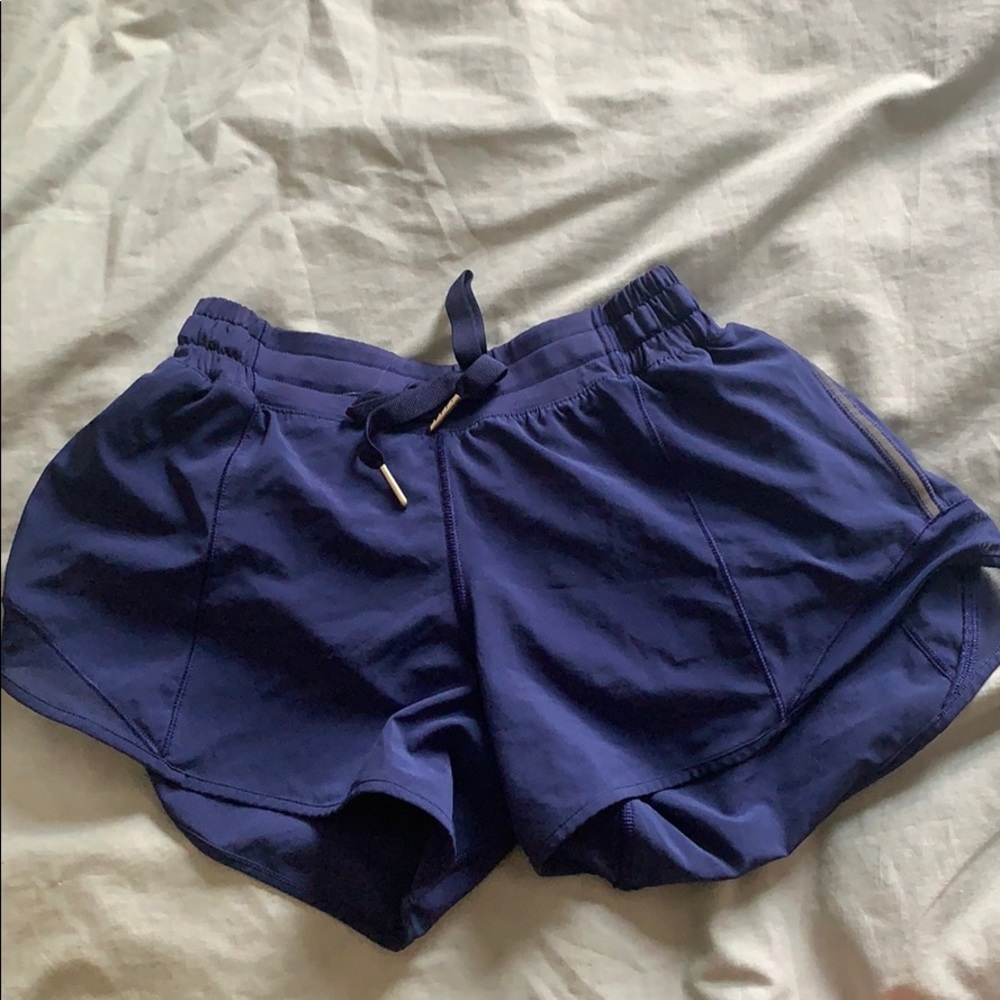 Lululemon Hotty Totty Navy Shorts (Like New)